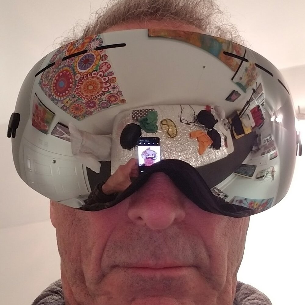 EUC Costco Purchased Twin Lens Snow Goggles with Reflective and HVLT Lenses